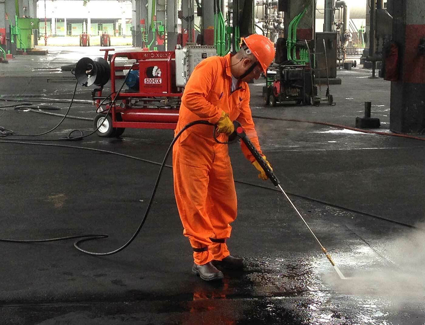 The Ultimate Guide to Industrial Steam Cleaners for 2023 - Intersteam
